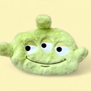 Cute Reversible Plush Cartoon Cosmetic Pouch – Double-Sided Zipper – No Brand